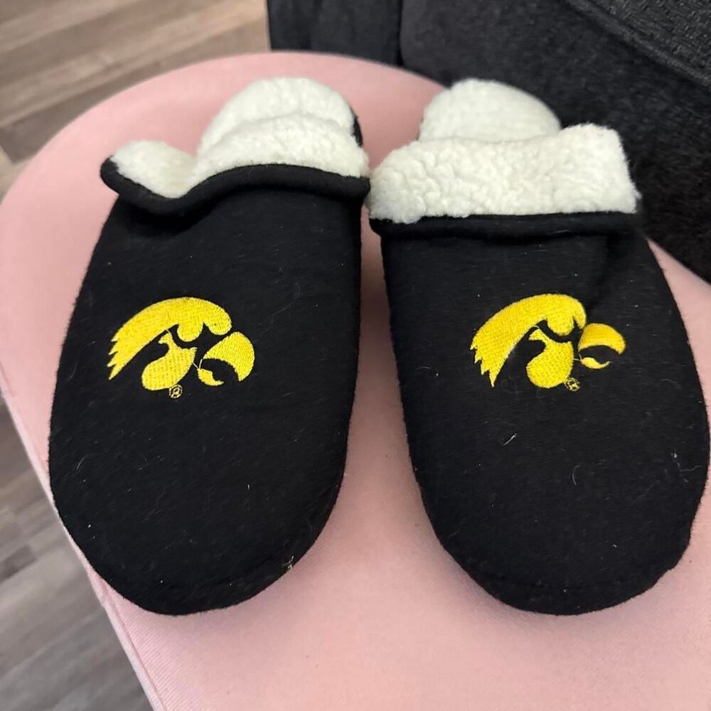 Unbranded Women's Black Slippers